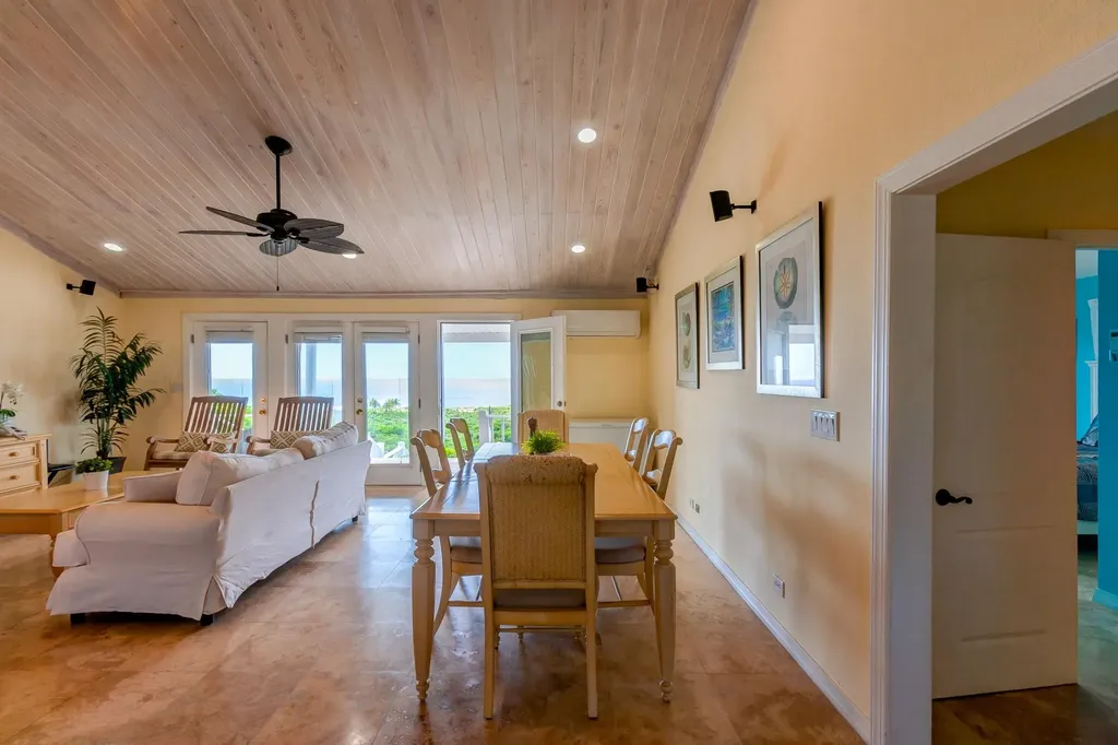 Sandy Point, Columbus Lan Lot 21 San Salvador BS