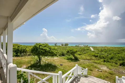 Sandy Point, Columbus Lan Lot 21 San Salvador BS