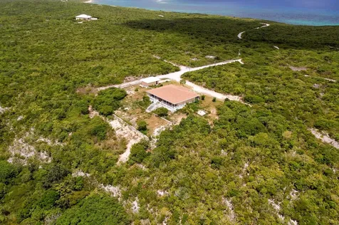 Sandy Point, Columbus Lan Lot 21 San Salvador BS