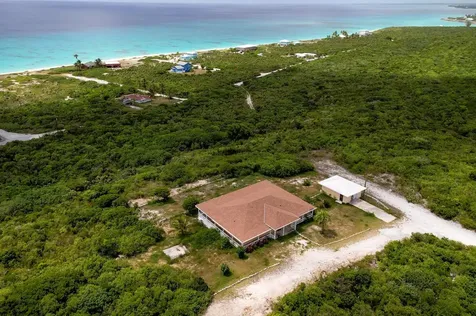 Sandy Point, Columbus Lan Lot 21 San Salvador BS