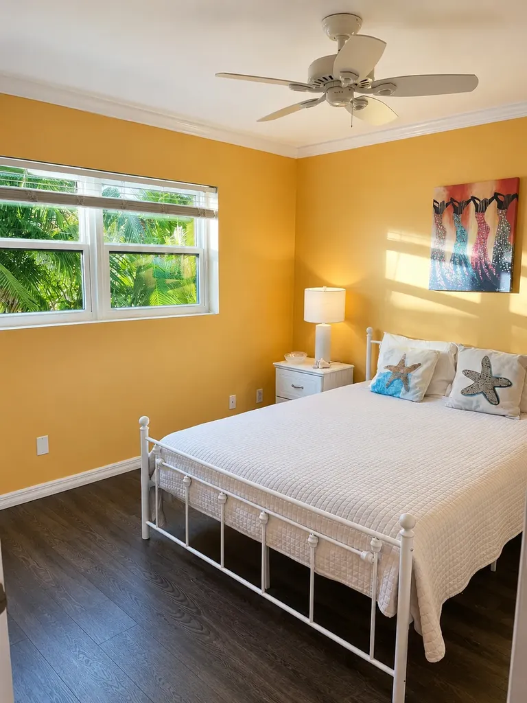 Bay Street Abaco BS