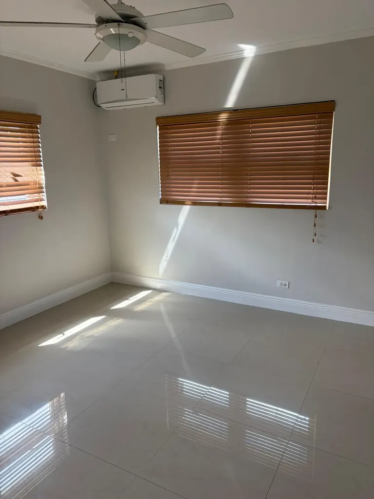 Little Blair Estates Dolphin Road New Providence Paradise Island BS