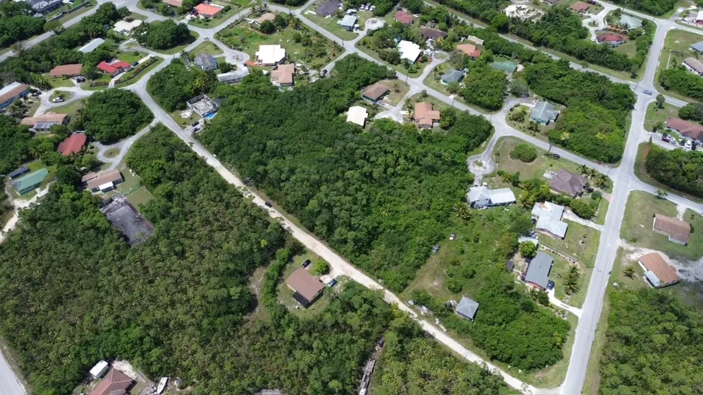 Yeoman Wood Lot Grand Bahama Freeport BS