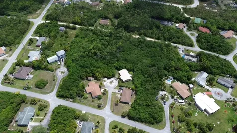 Yeoman Wood Lot Grand Bahama Freeport BS