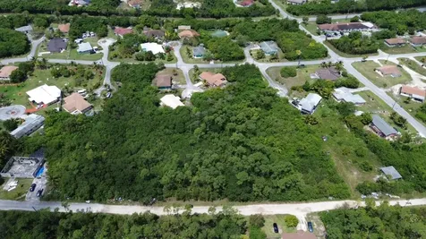 Yeoman Wood Lot Grand Bahama Freeport BS