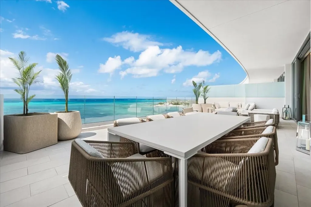 Ph 603 - Goldwynn New Providence Paradise Island BS