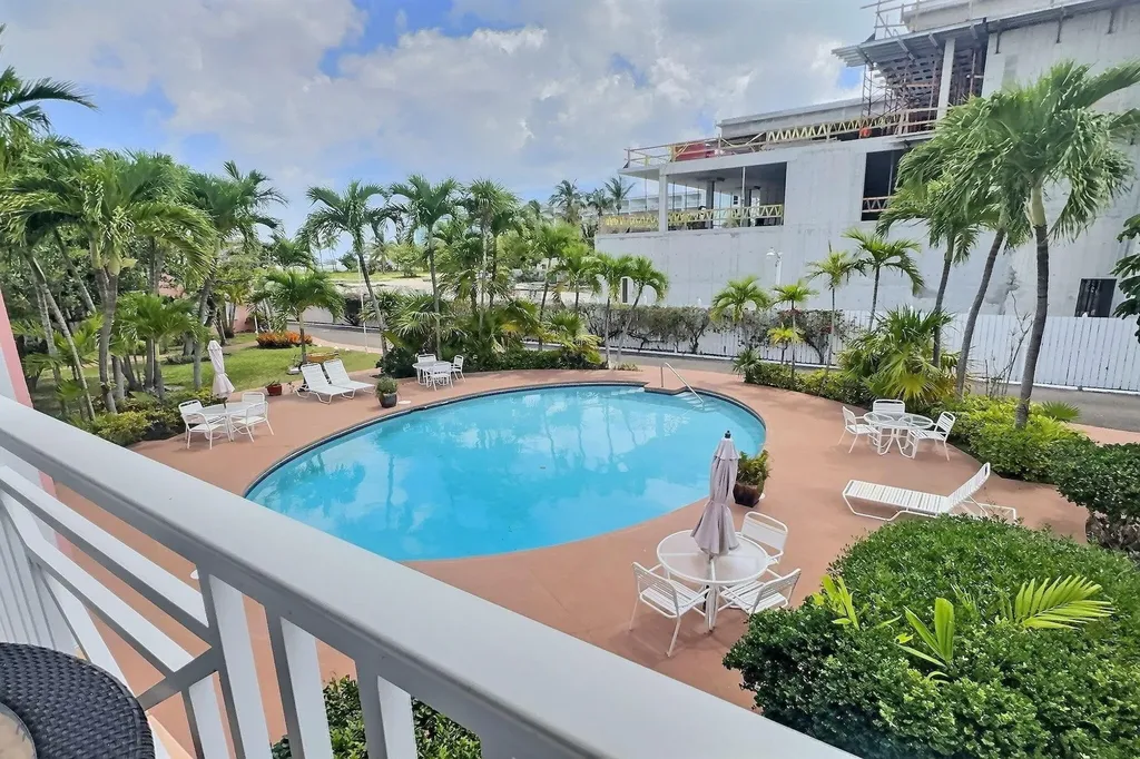 Towers Of Cable Beach New Providence Paradise Island BS