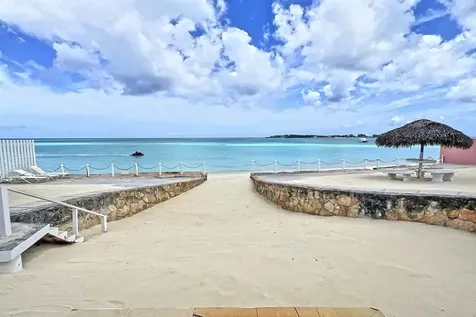 Towers Of Cable Beach New Providence Paradise Island BS