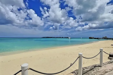 Towers Of Cable Beach New Providence Paradise Island BS