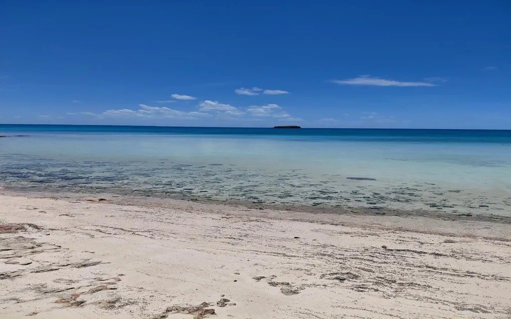 Lot 4 Little Bay Eleuthera BS
