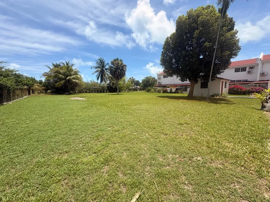 Leeward Drive Lot 4 New Providence Paradise Island BS
