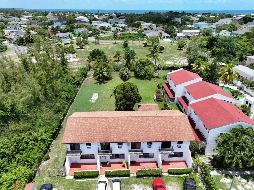 Leeward Drive Lot 4 New Providence Paradise Island BS