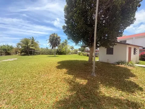 Leeward Drive Lot 4 New Providence Paradise Island BS
