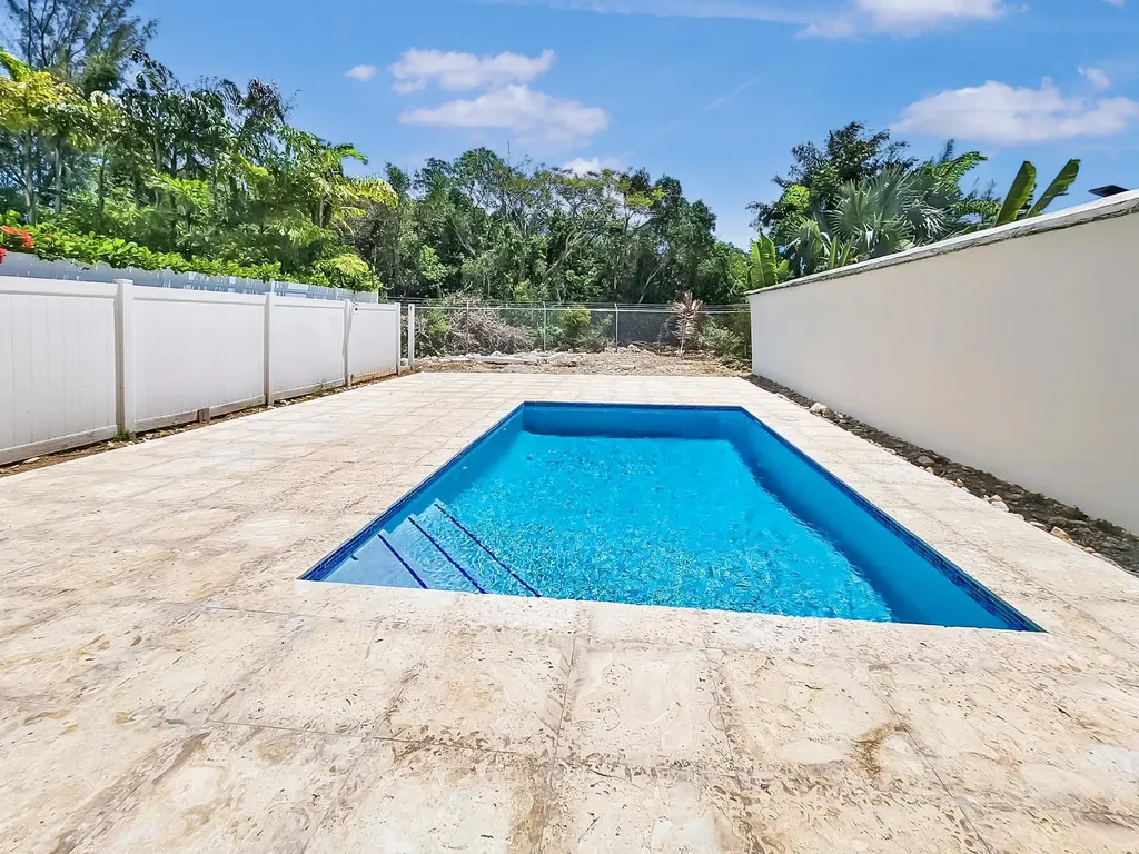 Balmoral New Providence Paradise Island BS