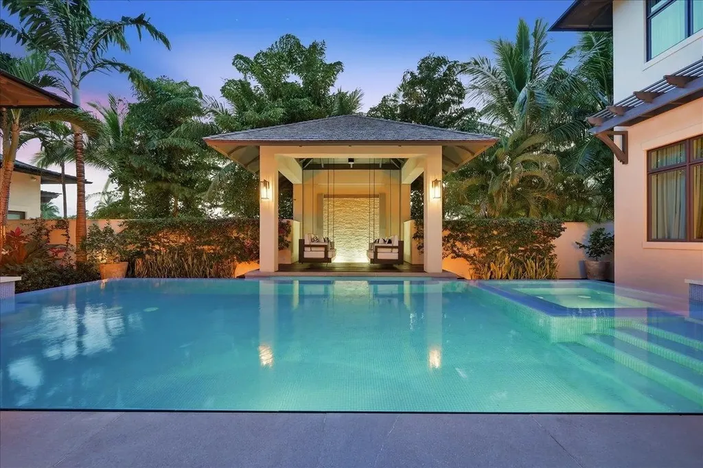 Loinnir Beach Walk Albany New Providence Paradise Island BS