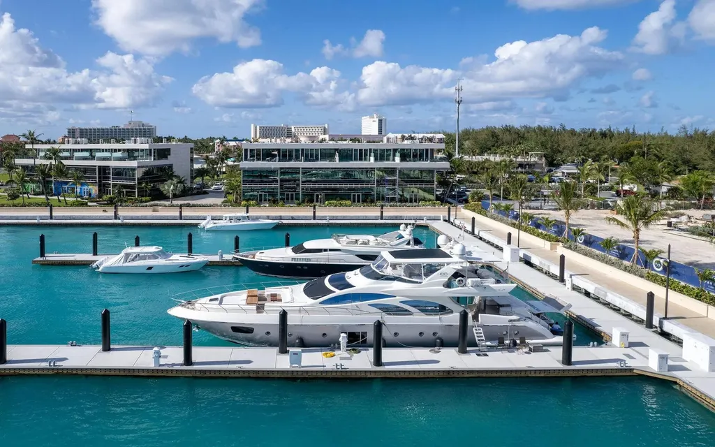 Sterling Commons New Providence Paradise Island BS