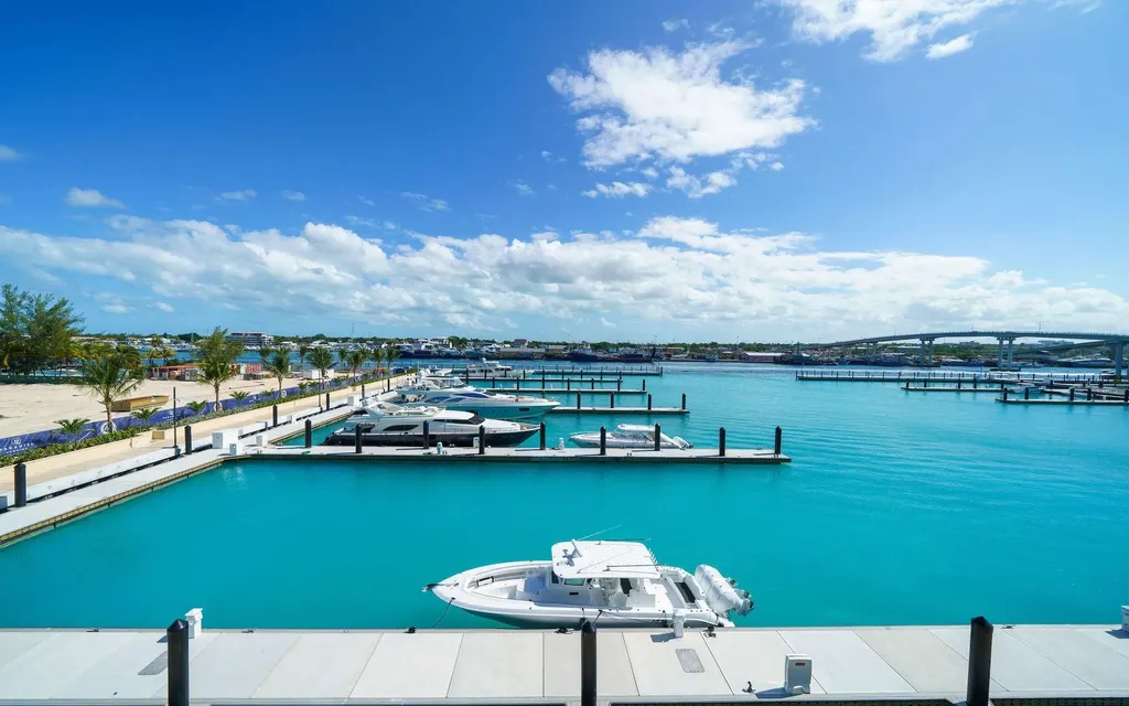 Sterling Commons New Providence Paradise Island BS