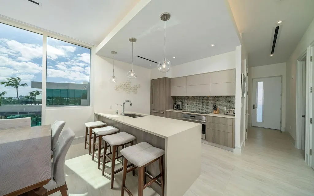Sterling Commons New Providence Paradise Island BS