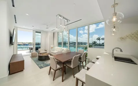 Sterling Commons New Providence Paradise Island BS