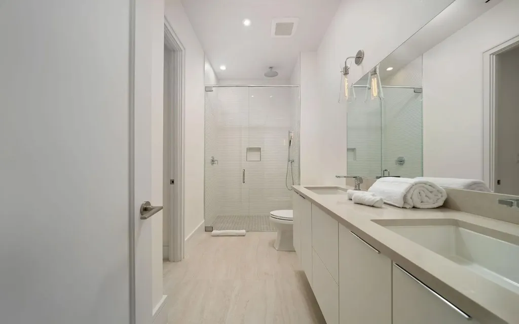 Sterling Commons New Providence Paradise Island BS
