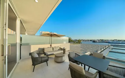 Sterling Commons New Providence Paradise Island BS