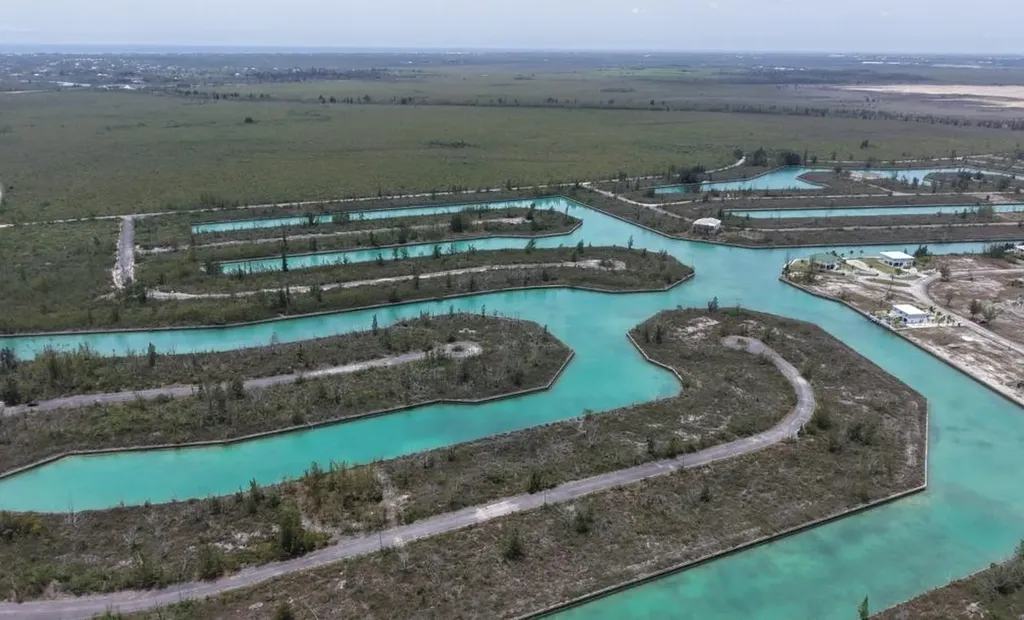 Lot 17, Shalford Road Grand Bahama Freeport BS
