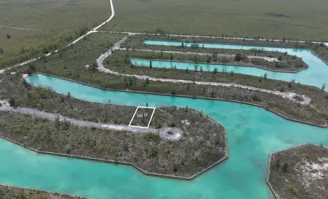 Lot 17, Shalford Road Grand Bahama Freeport BS