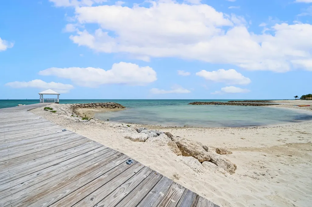 Lot 84 - Palm Cay New Providence Paradise Island BS