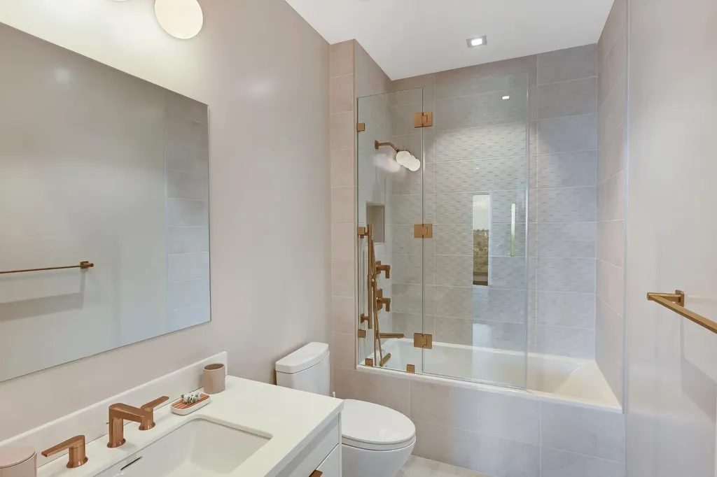 Aqualina Residence 204 New Providence Paradise Island BS