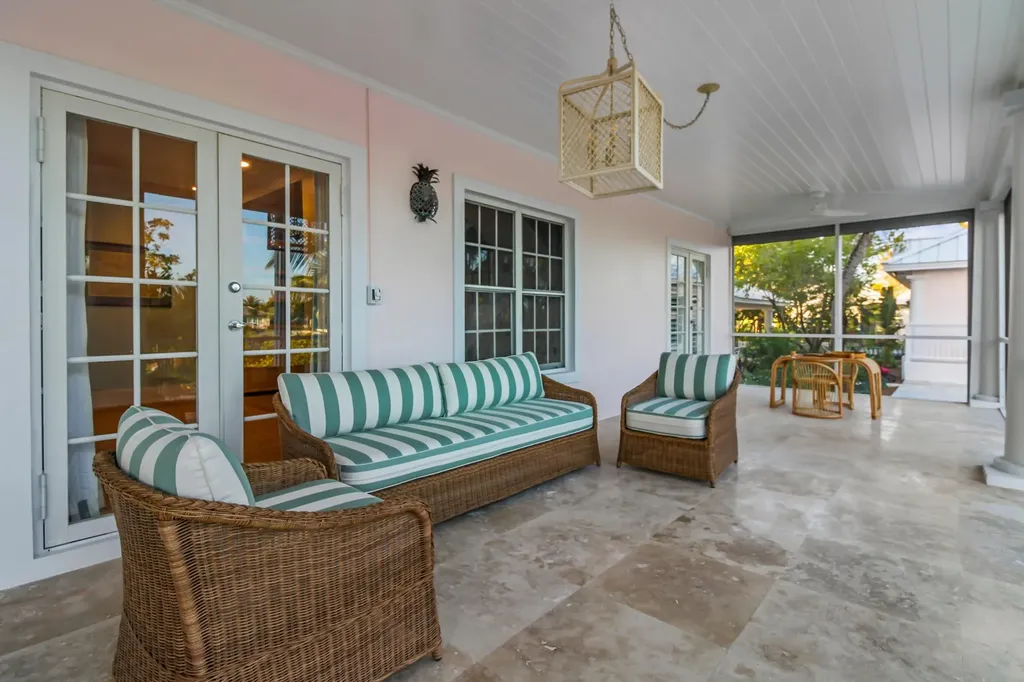 Ocean Drive New Providence Paradise Island BS