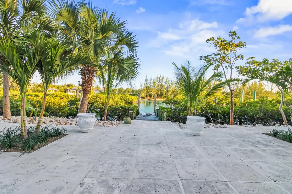 Ocean Drive New Providence Paradise Island BS