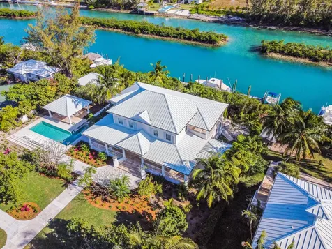 Ocean Drive New Providence Paradise Island BS