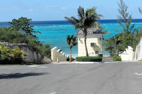 Kamalame Road New Providence Paradise Island BS