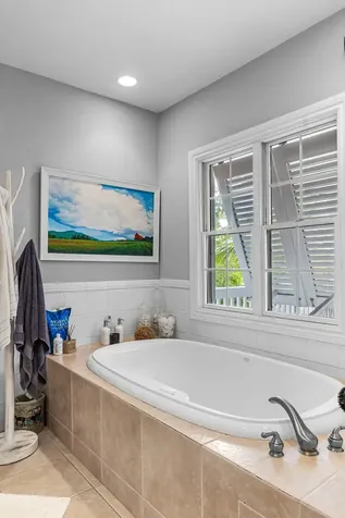 Turtle Cove Old Fort Bay New Providence Paradise Island BS