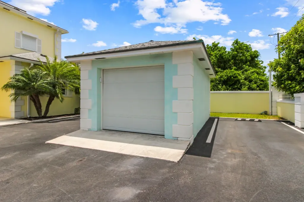 Royall Beach Estates New Providence Paradise Island BS