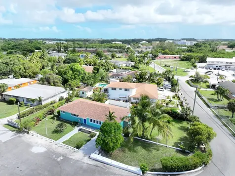 Highland Park 9 New Providence Paradise Island BS