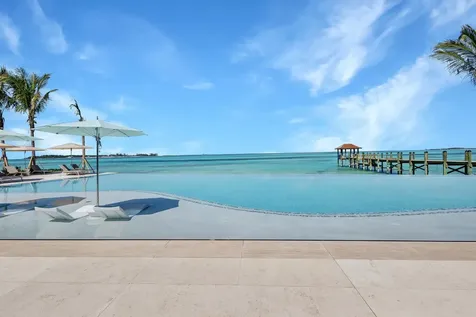 Aqualina 205 For Rent New Providence Paradise Island BS