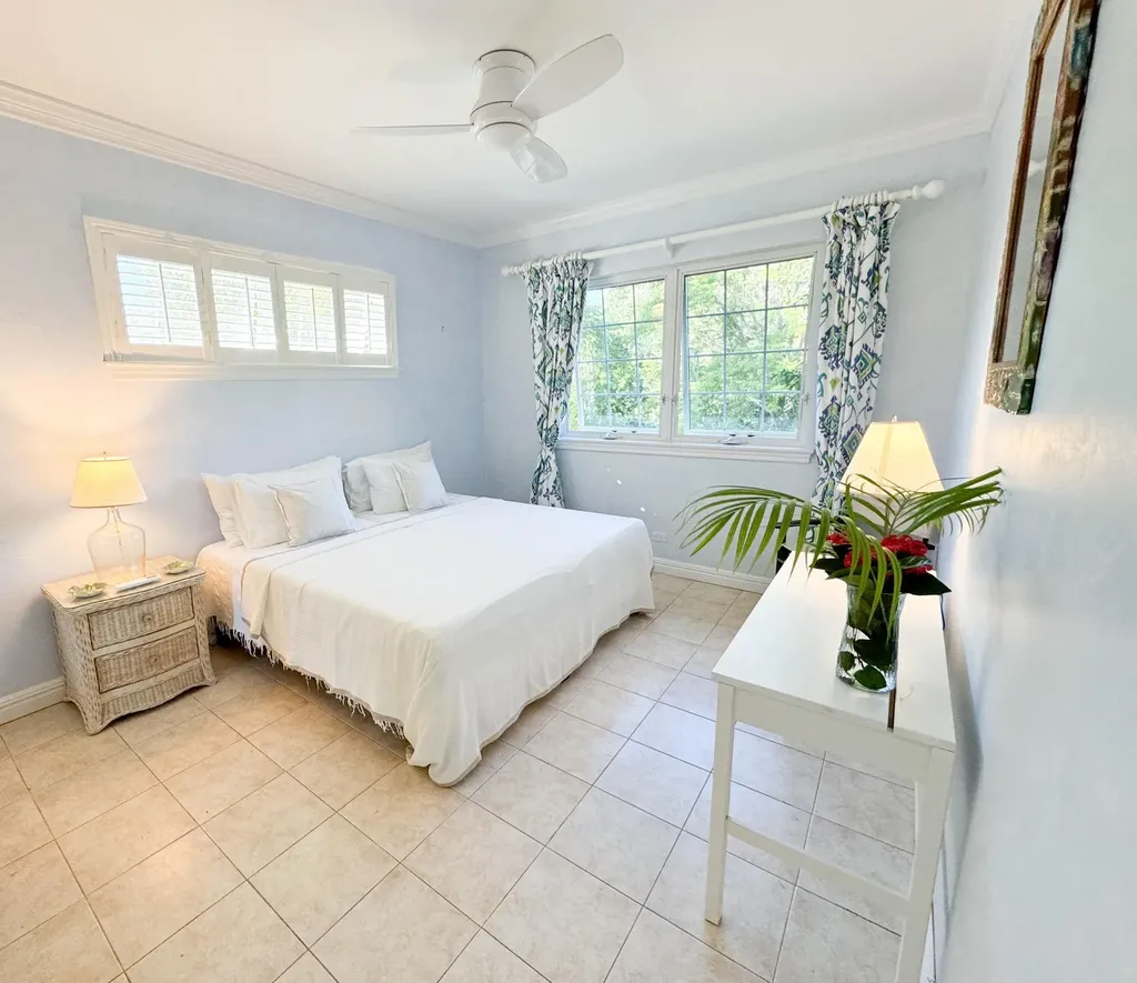 Poinciana Drive 10 New Providence Paradise Island BS