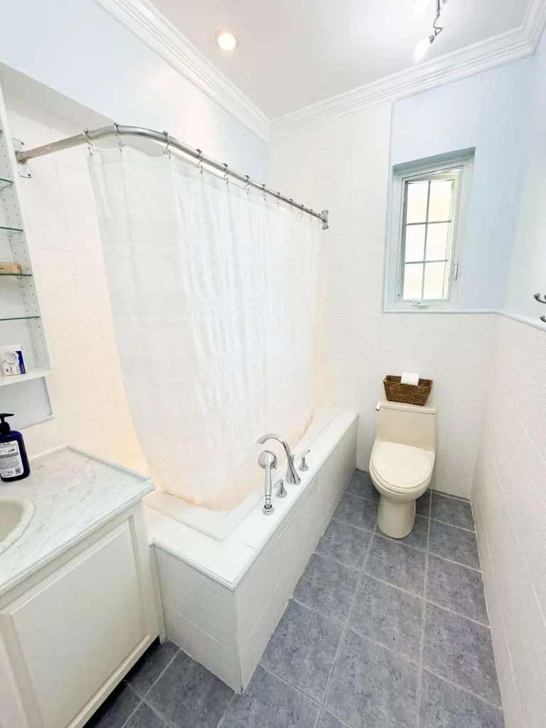 Poinciana Drive 10 New Providence Paradise Island BS