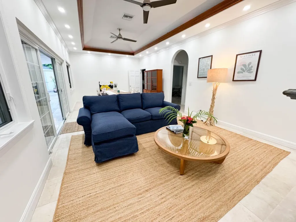 Poinciana Drive 10 New Providence Paradise Island BS