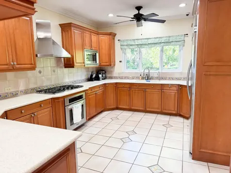 Poinciana Drive 10 New Providence Paradise Island BS