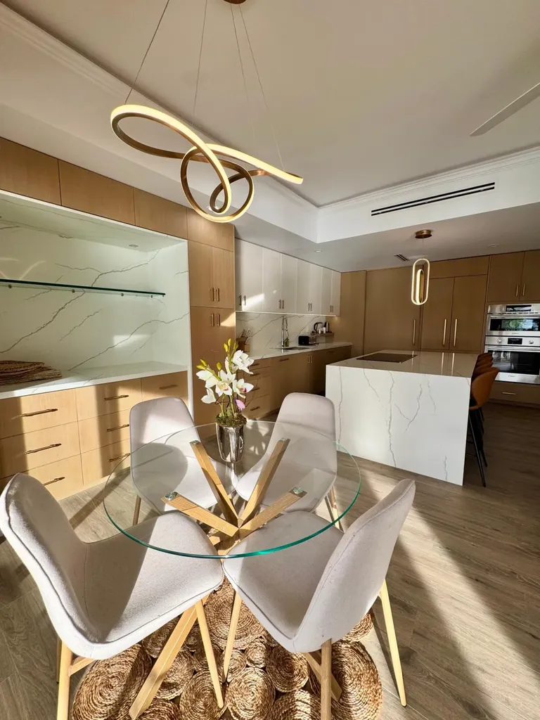 Caves Point, West Bay Street New Providence Paradise Island BS