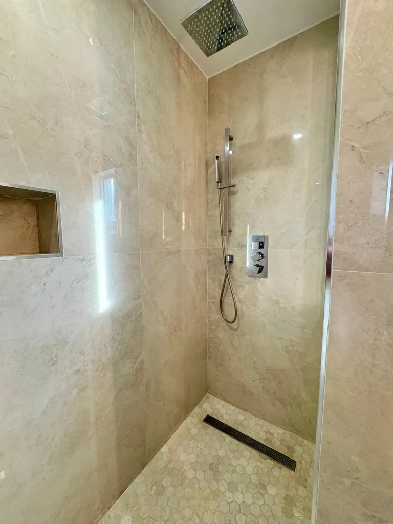 Caves Point, West Bay Street New Providence Paradise Island BS