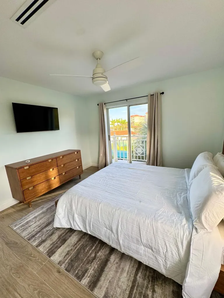 Caves Point, West Bay Street New Providence Paradise Island BS