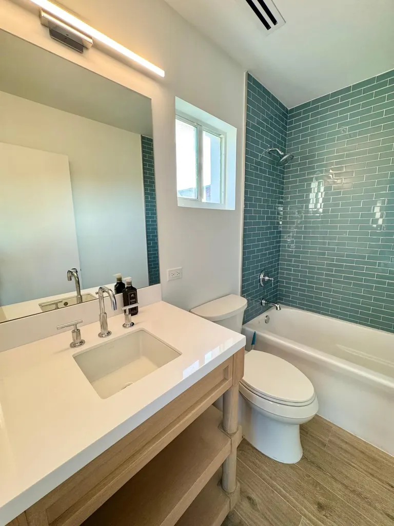 Caves Point, West Bay Street New Providence Paradise Island BS