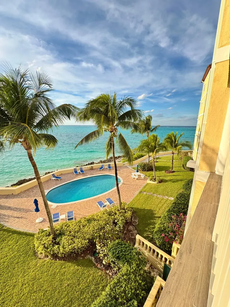Caves Point, West Bay Street New Providence Paradise Island BS
