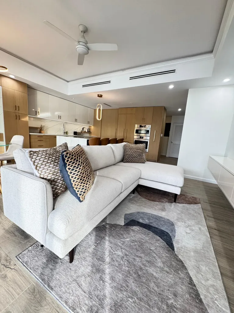 Caves Point, West Bay Street New Providence Paradise Island BS