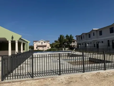 Tuscan Shores, Off South New Providence Paradise Island BS