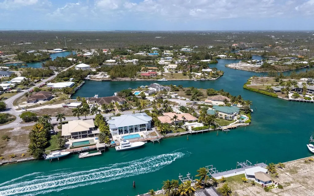 Jacaranda Estate Grand Bahama Freeport BS