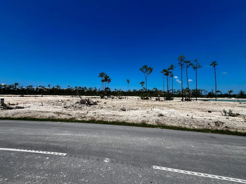 Lot 170, Windsor Lakes New Providence Paradise Island BS